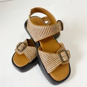 Free People Women’s  Tan and Black Sandals